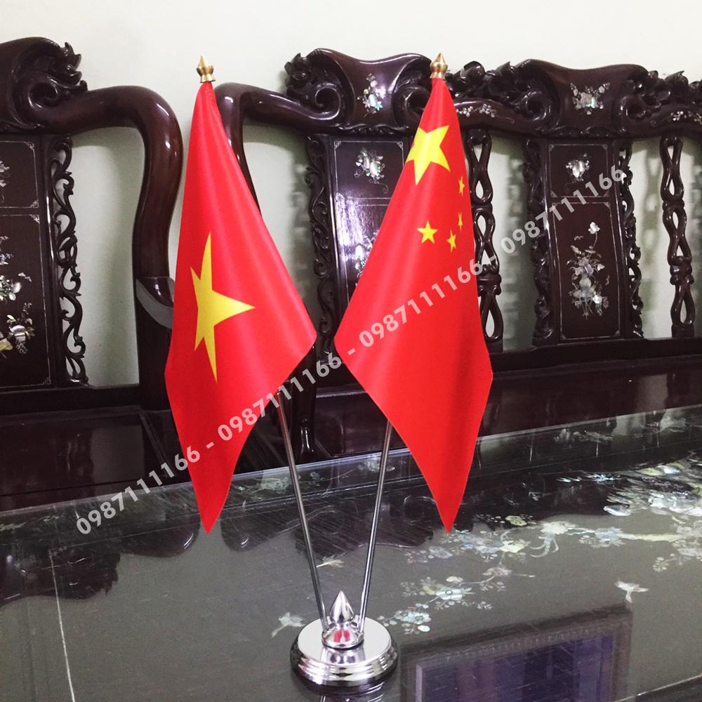 Cờ Để Bàn Đế Thép Loại cắm 2 cờ Việt Nam - Trung Quốc