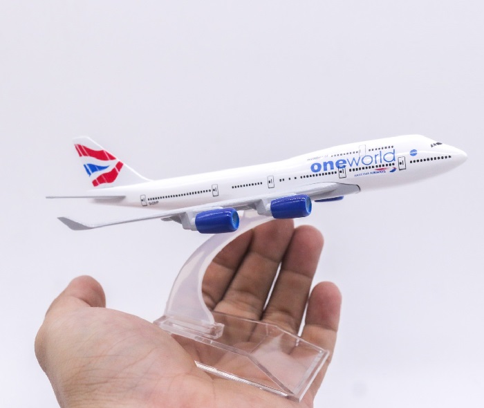 Mô hình máy bay tĩnh B747 Oneworld British 16cm