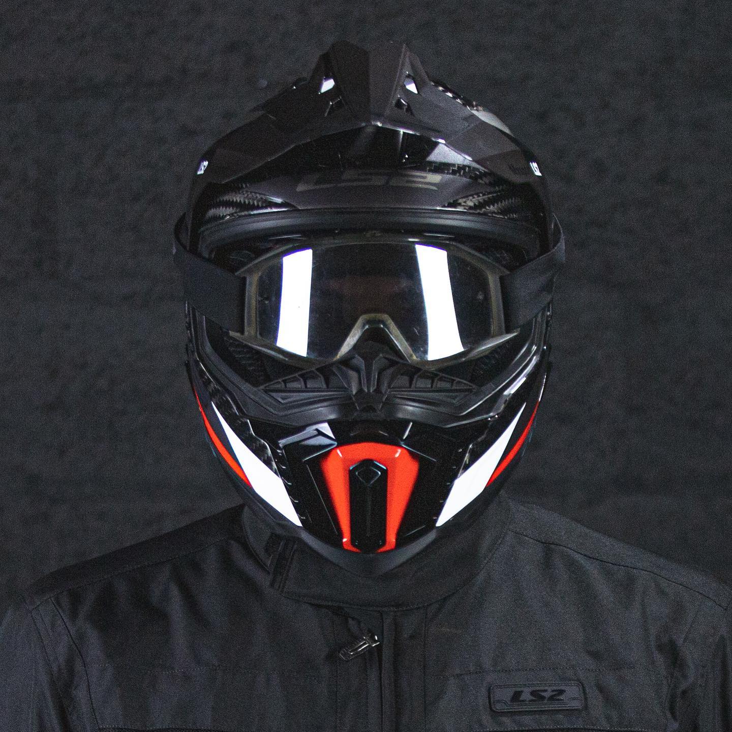 MŨ BẢO HIỂM CÀO CÀO DUAL SPORT LS2 MX701 EXPLORER CARBON - GARA20