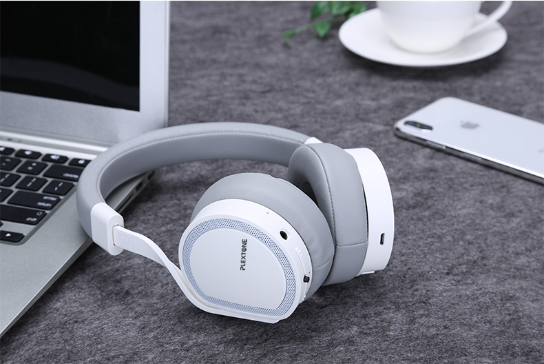 Tai nghe nhạc hay thời trang không dây và có dây Bluetooth Plextone BT270mp3 có 8gb bộ nhớ trong, pin 30h nghe liên tục dùng tốt dành cho bà bầu giúp phát triển trí tuệ sớm cho bé hàng chính hãng bọc da simili cao cấp. - Hàng Chính Hãng