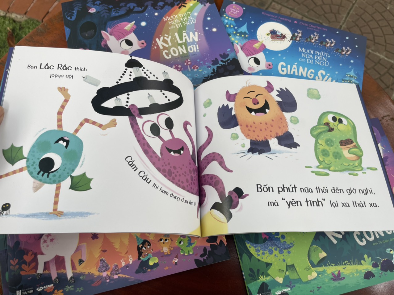 combo 6 tập – MƯỜI PHÚT NỮA ĐẾN GIỜ ĐI NGỦ – Crabit Kidbooks – in màu toàn bộ