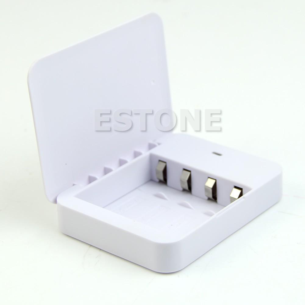 Sạc dự phòng khẩn cấp 4 pin AA cho điện thoại