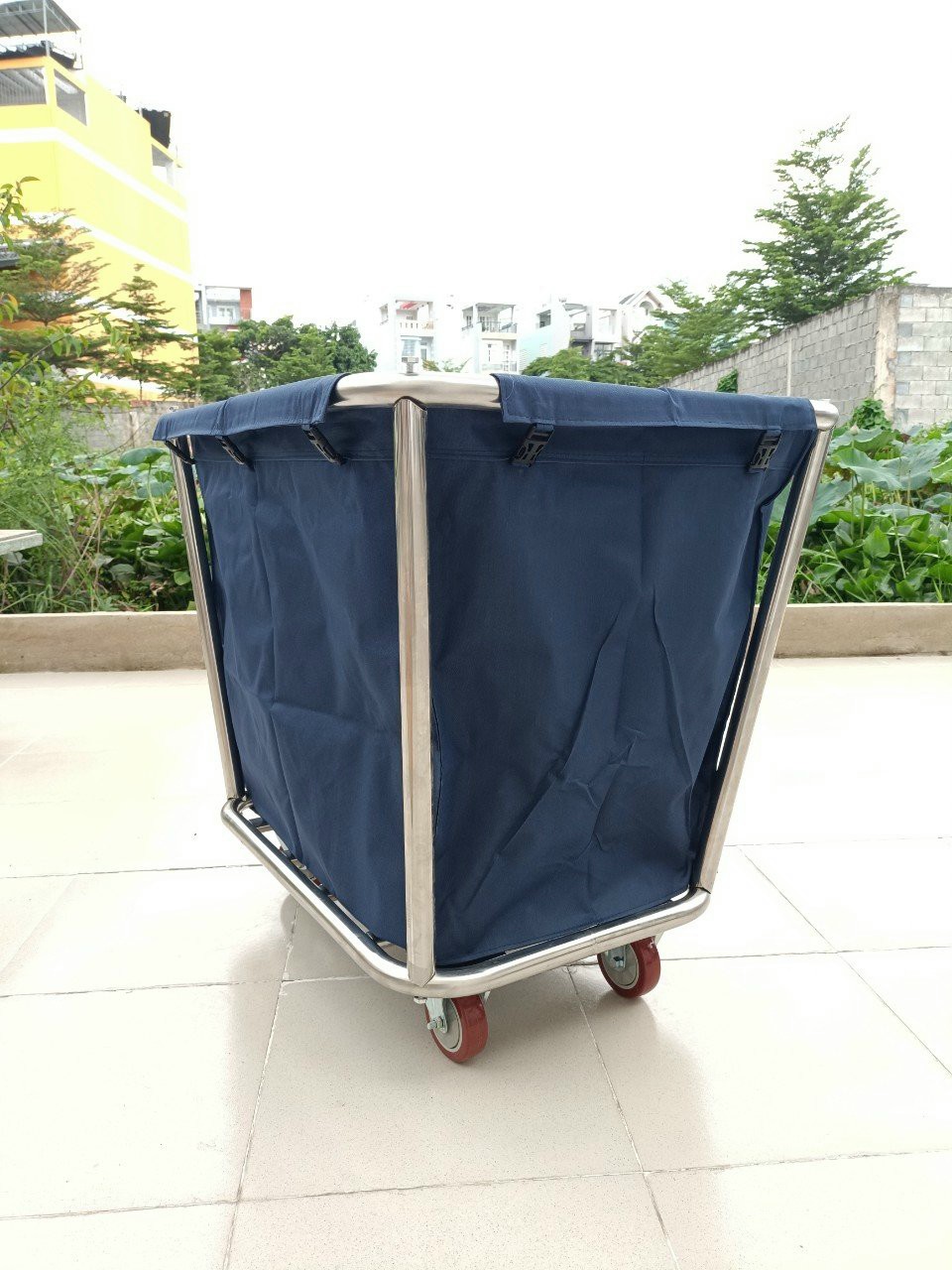 XE DỌN ĐỒ DƠ