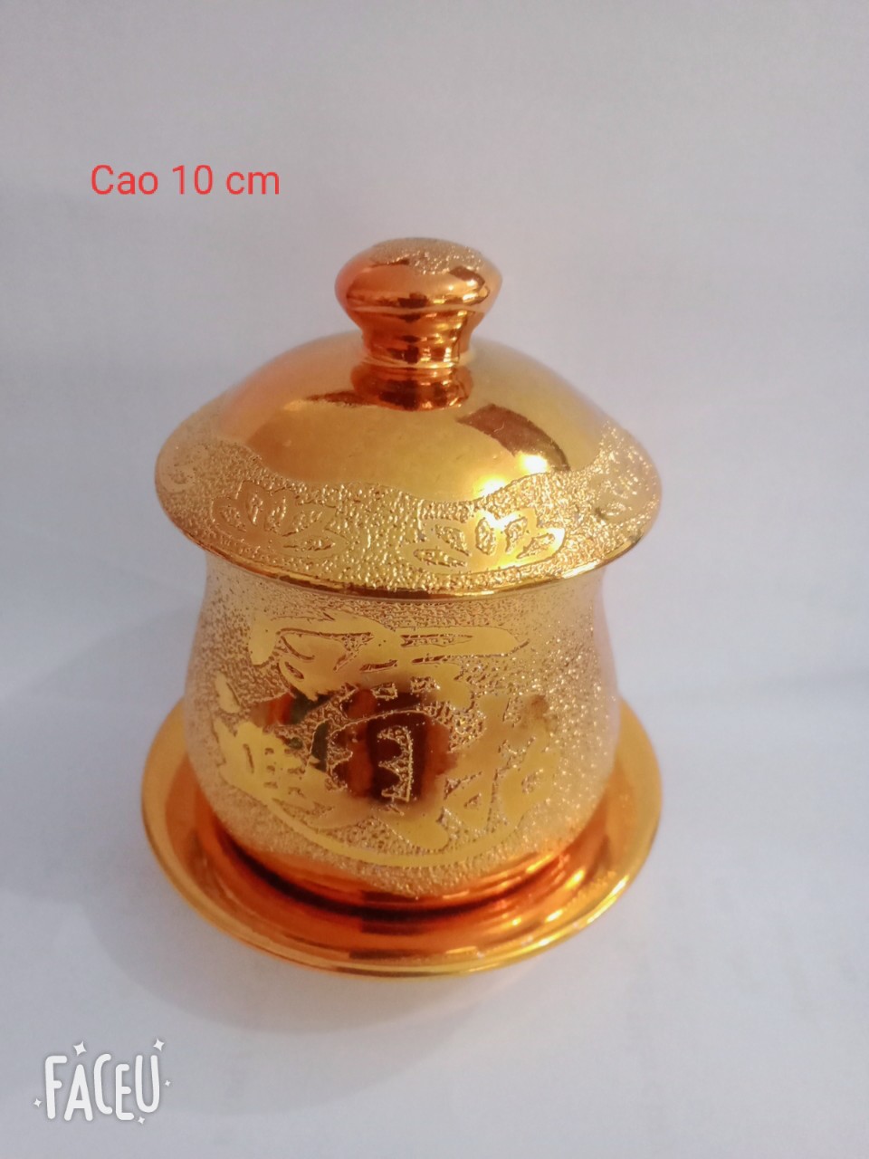 Ly nước thờ cúng kim sa vàng có nắp và đế riêng - Cao 10cm