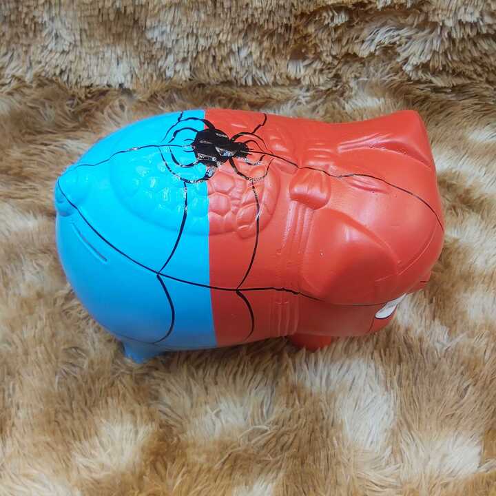 Lợn đất tiết kiệm tiền mẫu Spider Man size trung – ống heo làm quà sinh nhật – mang lại may mắn, tài lộc