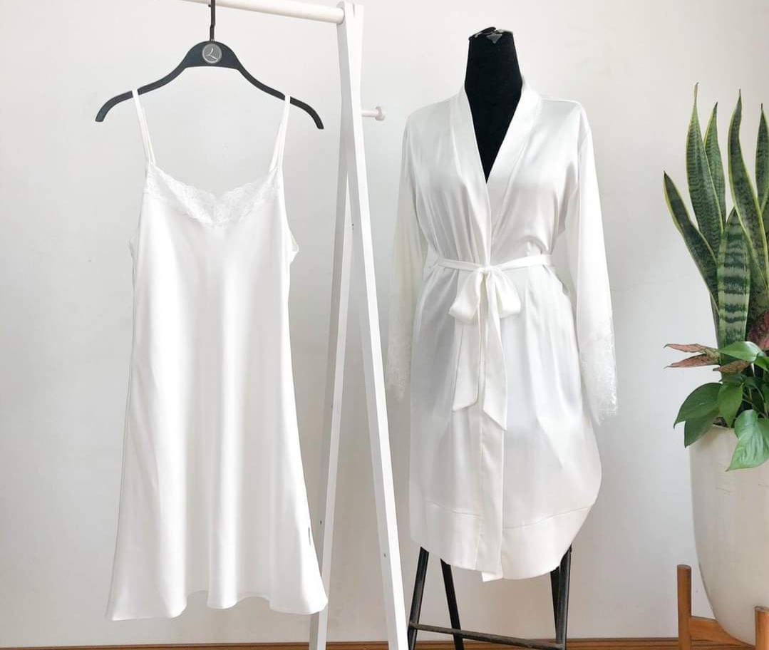 Sét Áo Choàng Ngủ Lụa Cao Cấp Và Váy ngủ lụa cao cấp, váy ngủ nữ, váy ngủ 2 dây, váy ngủ gợi cảm, váy ngủ sexy, đầm ngủ lụa mặc nhà 2 Ladali dây trơn