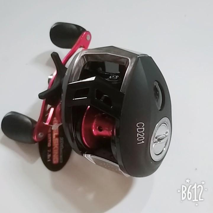 Bộ cần câu lure 2 ngọn máy ngang