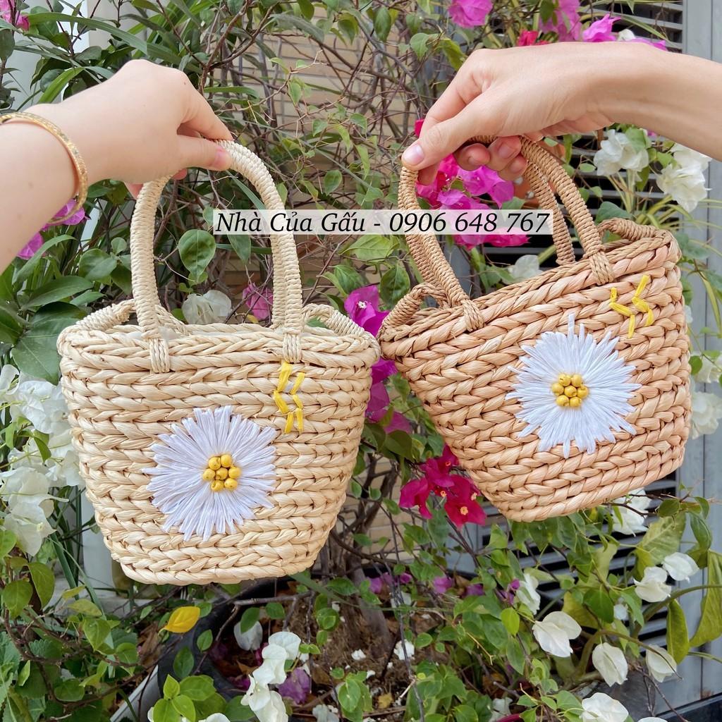 Giỏ cói hoa cúc xinh cực shop mới về luôn ạ