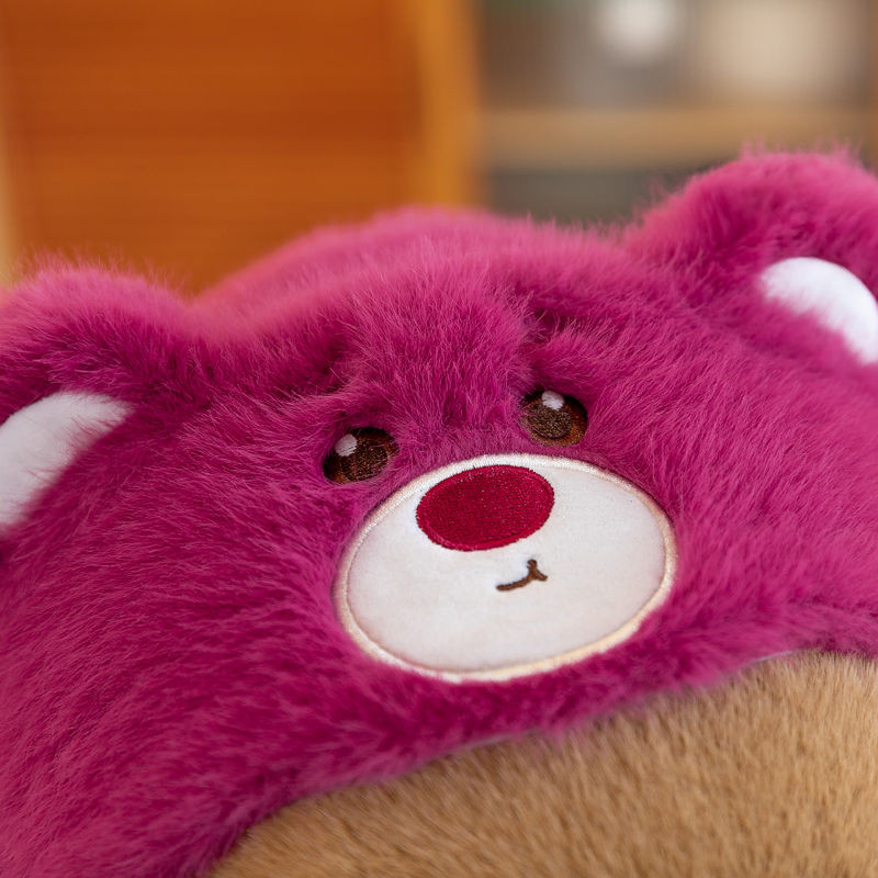Thú nhồi bông capybara cosplay gấu dâu đáng yêu - Size từ 45cm đến 80cm - Quà tặng gấu bông chuột lang đội nón lotso êm mịn
