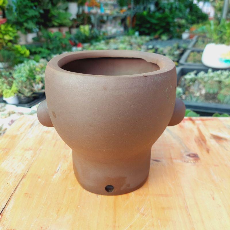 Chậu đất nung Bình Dương - Chú Tí, đường kính miệng chậu 13cm, chiều cao chậu 15cm