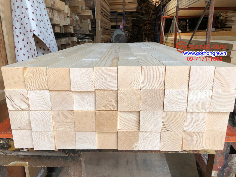 - Thanh gỗ thông vuông 5cm x 5cm x dài 1m x láng mịn 4 mặt