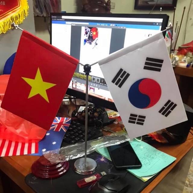 Cờ để bàn dáng chữ T Việt nam Hàn quốc