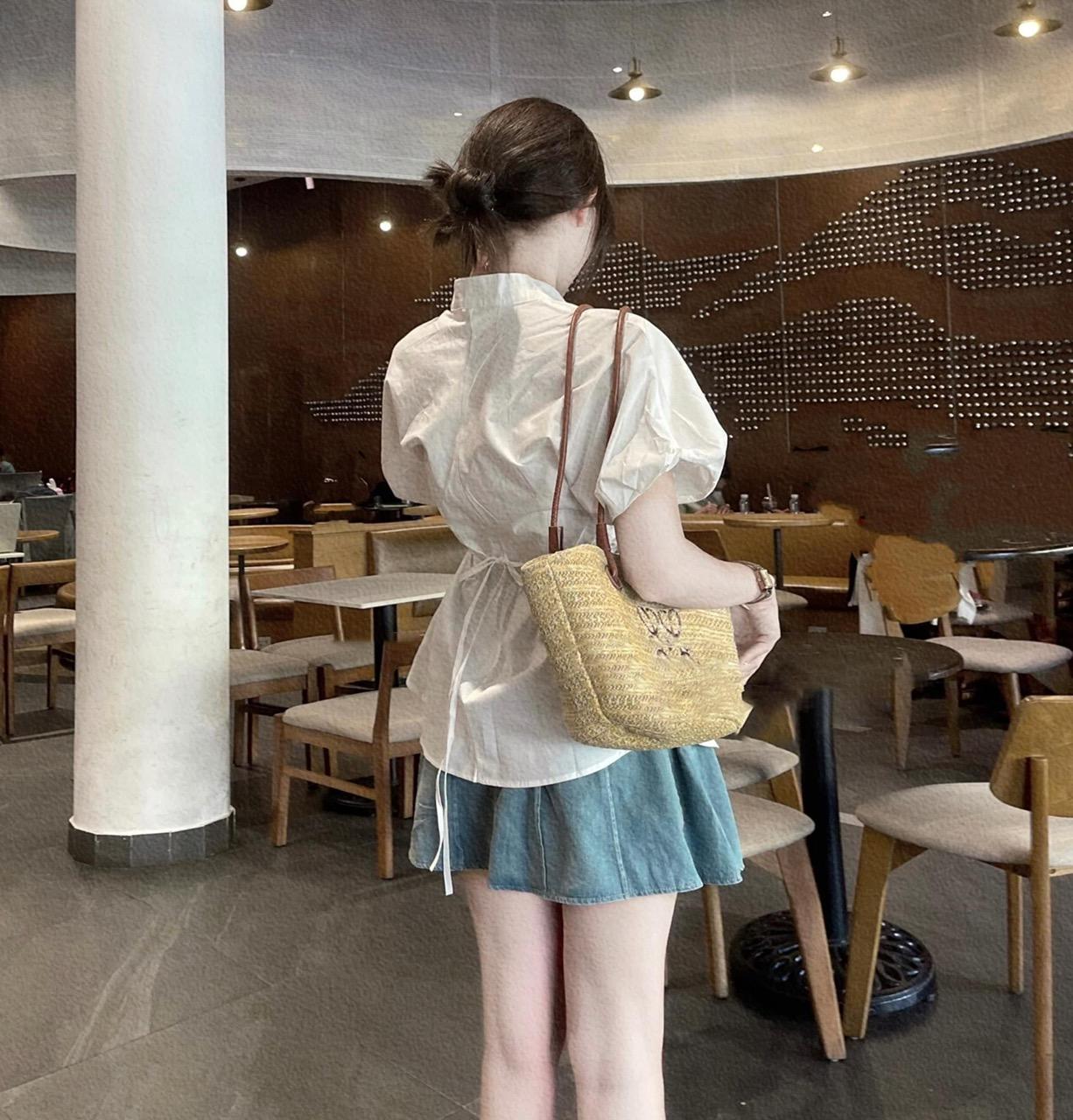 SET ĐI CHƠI, SET 2 MÓN ÁO SƠ MI TRẮNG KIỂU PHỐI CHÂN VÁY NGẮN XÒE CỰC KUTE