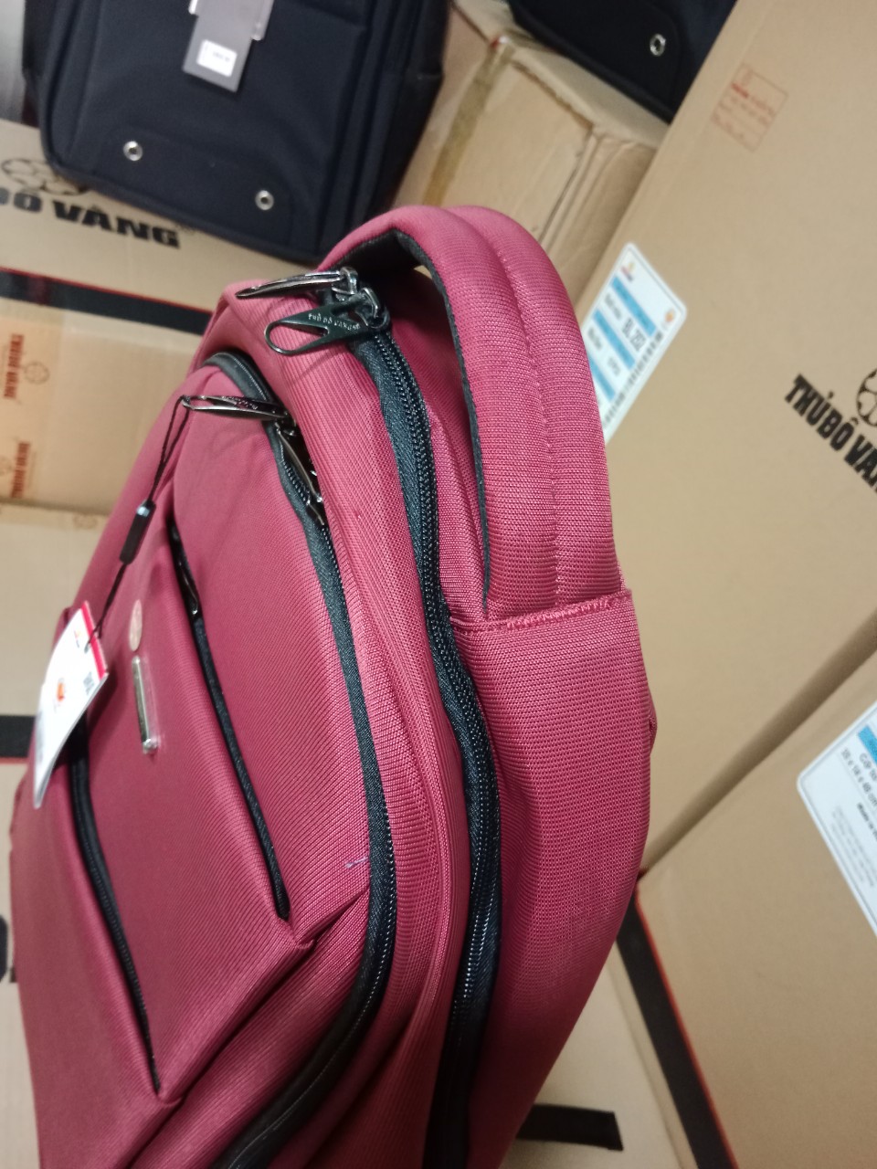 252Đỏ THỦ ĐÔ VÀNG 252 Balo Nam Nữ size to/size trung Đi Làm, Đi Học, Đi Du Lịch bảo vệ Laptop 16 BL257, 17inch BL252,