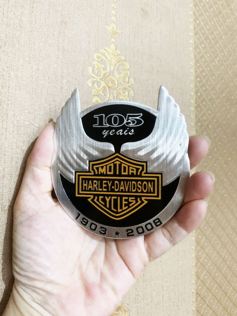 Tem Nhôm tròn dán xe Harley Davidson cao cấp ( 8cm x 9cm)