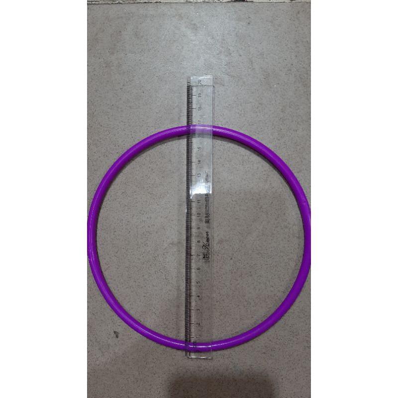 Vòng ném vòng ném cổ trai