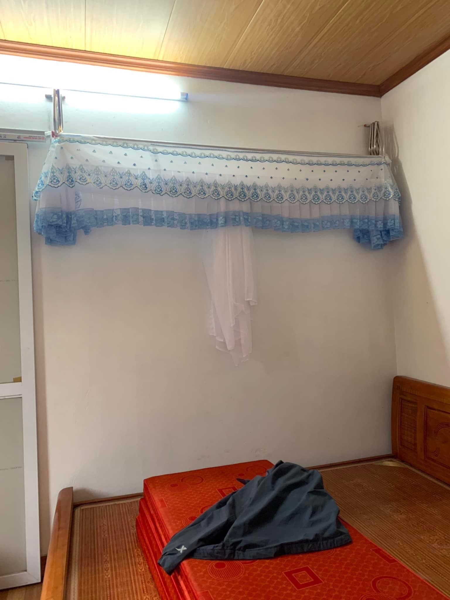 Chỉ màn không kèm khung, màn xếp gọn tiên dụng vải tuyn lạnh loại đẹp, hàng Việt Nam chất lượng cao