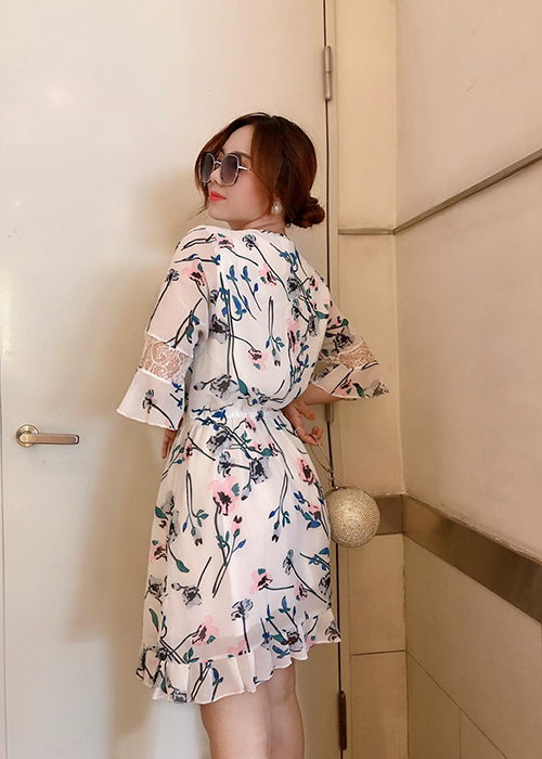 Đầm Xòe Họa Tiết Hoa Duyên Dáng Xinh Xắn