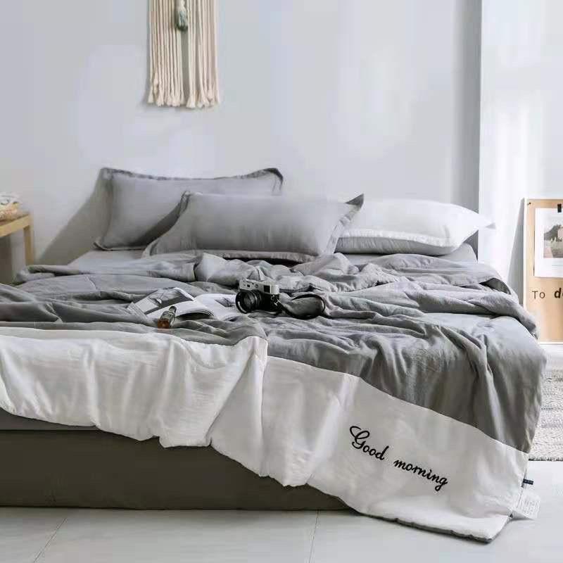 Bộ chăn ga gối 4 món chất liệu đũi silk chăn trần bông đủ kích thước