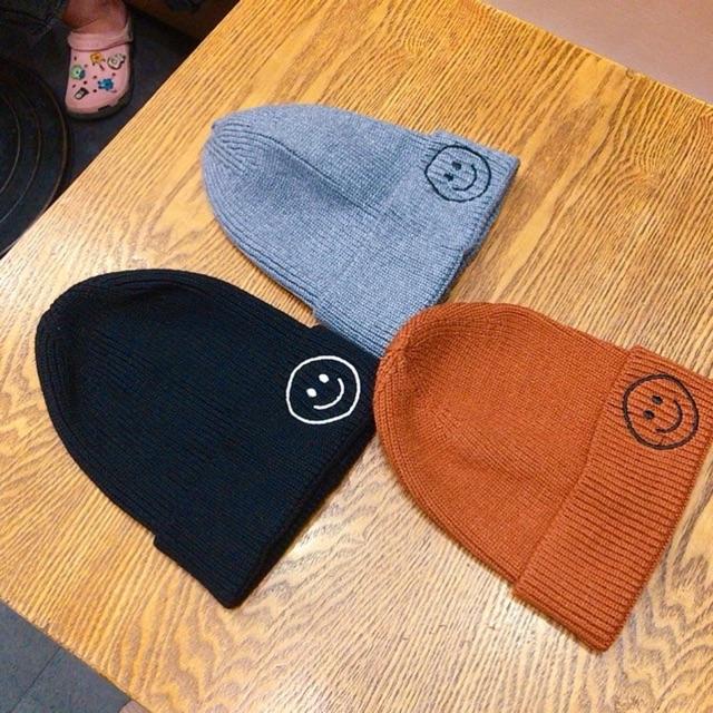 Mũ len Beanie mặt cười