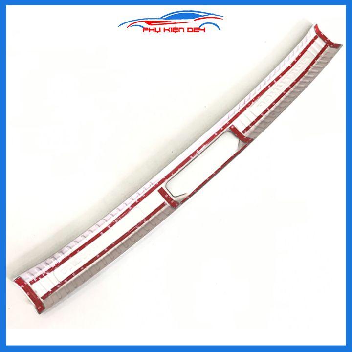 Ốp chống trầy cốp Fortuner 2017-2018-2019-2020-2021-2022 inox sáng bóng bảo vệ xe chống va đập