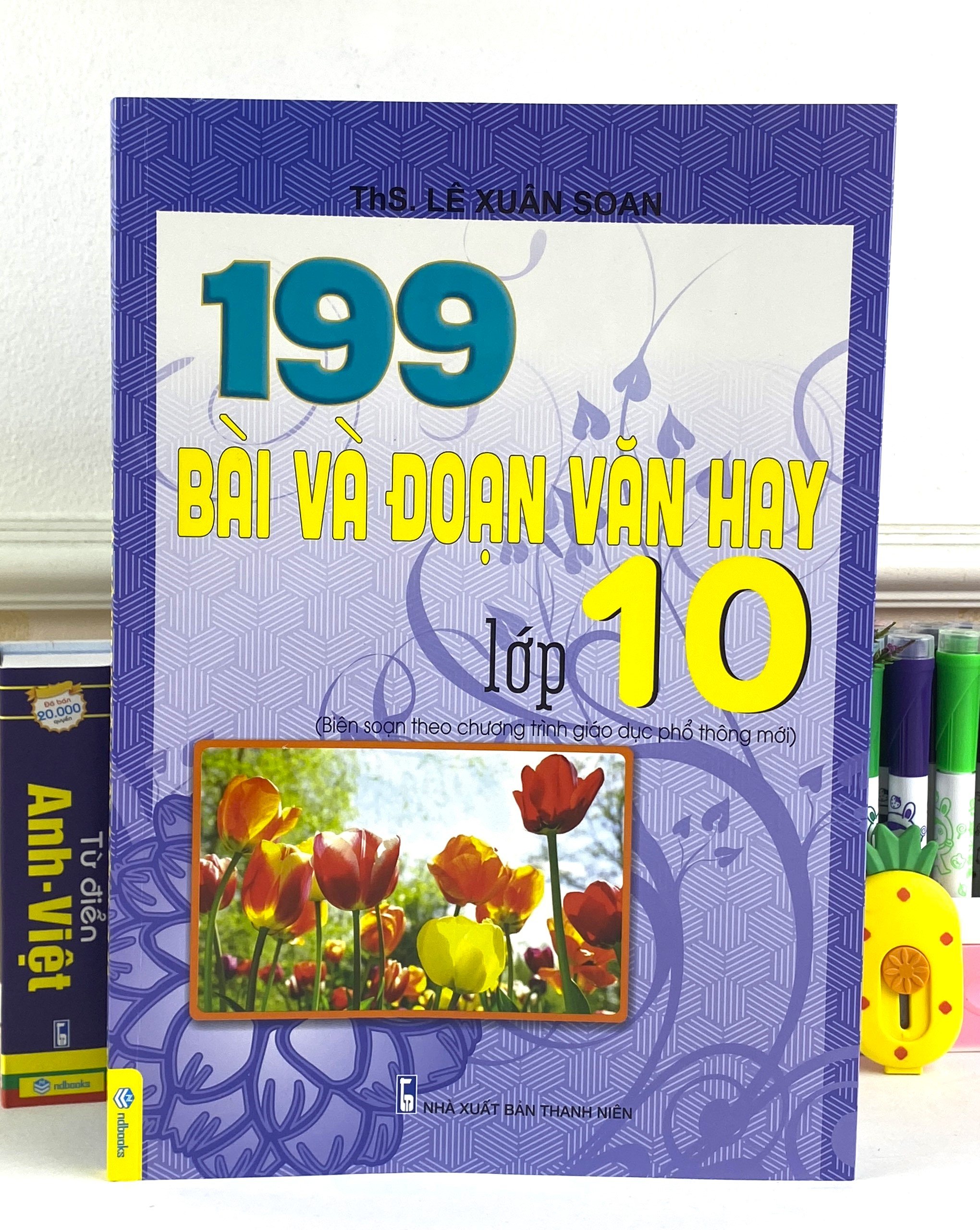 Sách - 199 Bài Và Đoạn Văn Hay Lớp 10 - Biên Soạn Theo Chương Trình GDPT mới - ndbooks