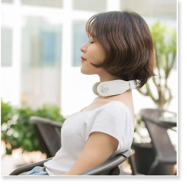 Bộ Máy massage cổ cao cấp SKG