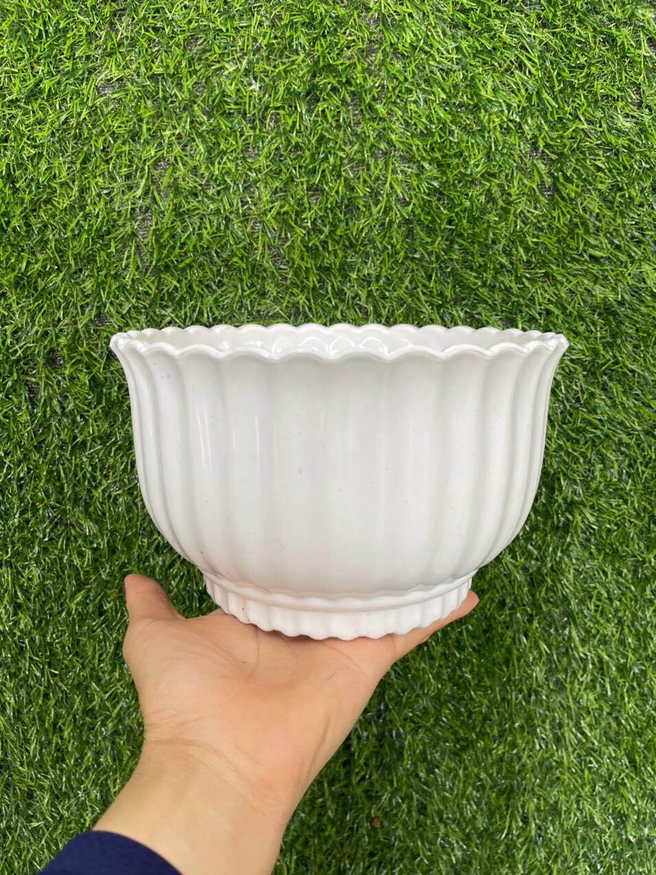 Chậu Nhựa Trồng Hoa Để Bàn Trắng Sọc Kt 24x14x16 cm