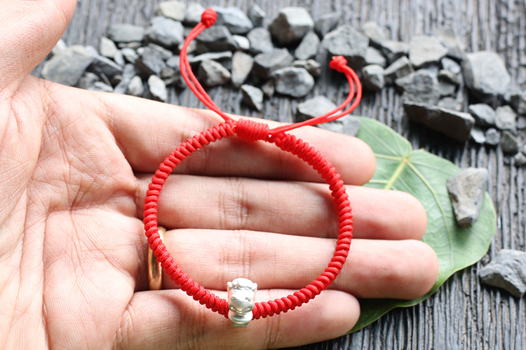 Vòng Tay Kết Dây Tuổi Ngọ Ngọc Quý Gemstones