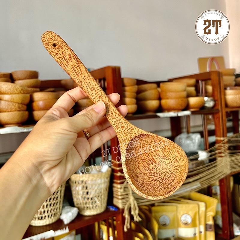 Vá múc canh sò gỗ dừa nguyên khối 2T Decor