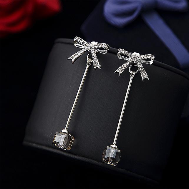 Bông tai nơ đá zircon dáng dài đính hạt