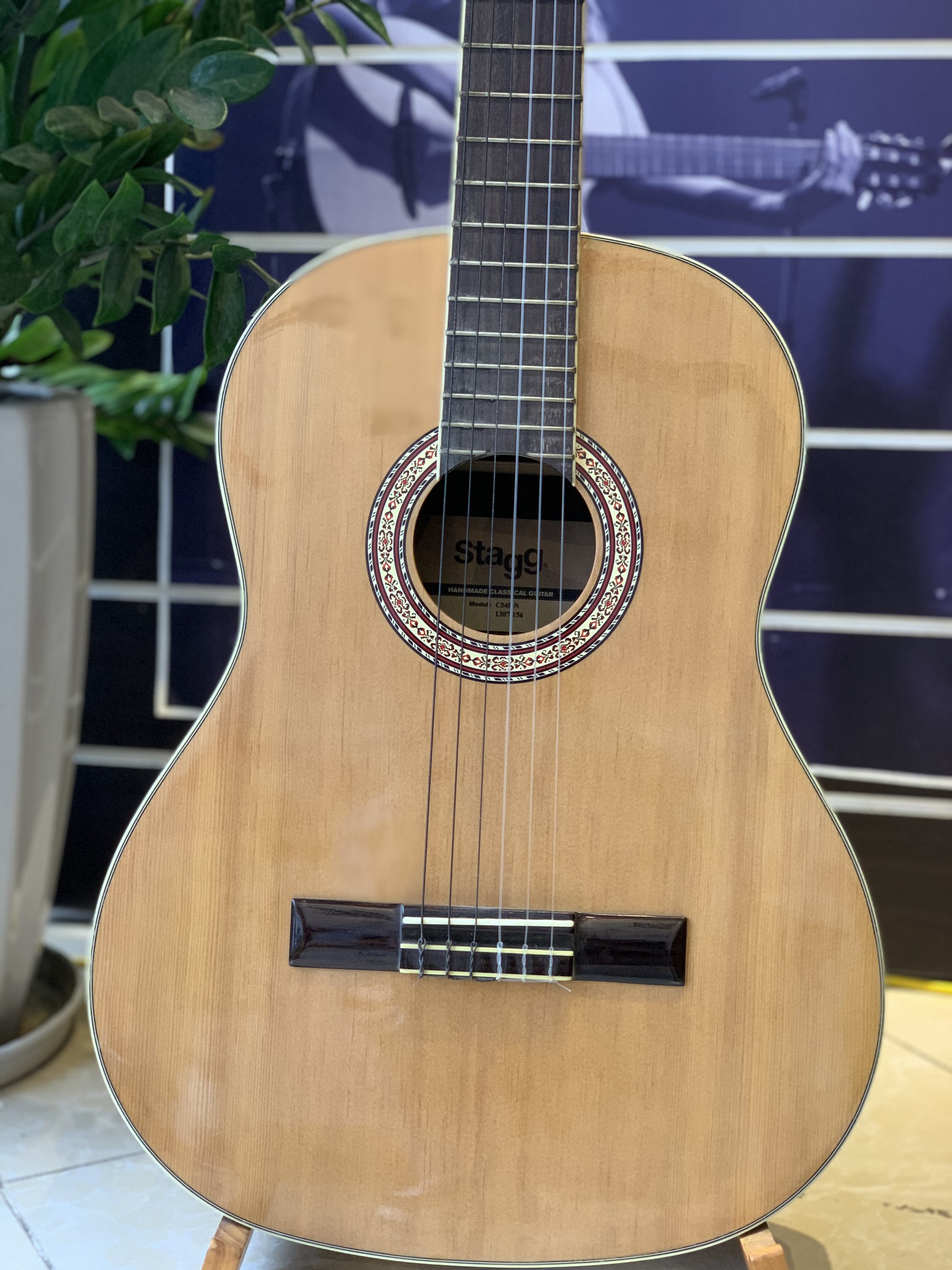 Đàn Guitar Classic Stagg C548-N