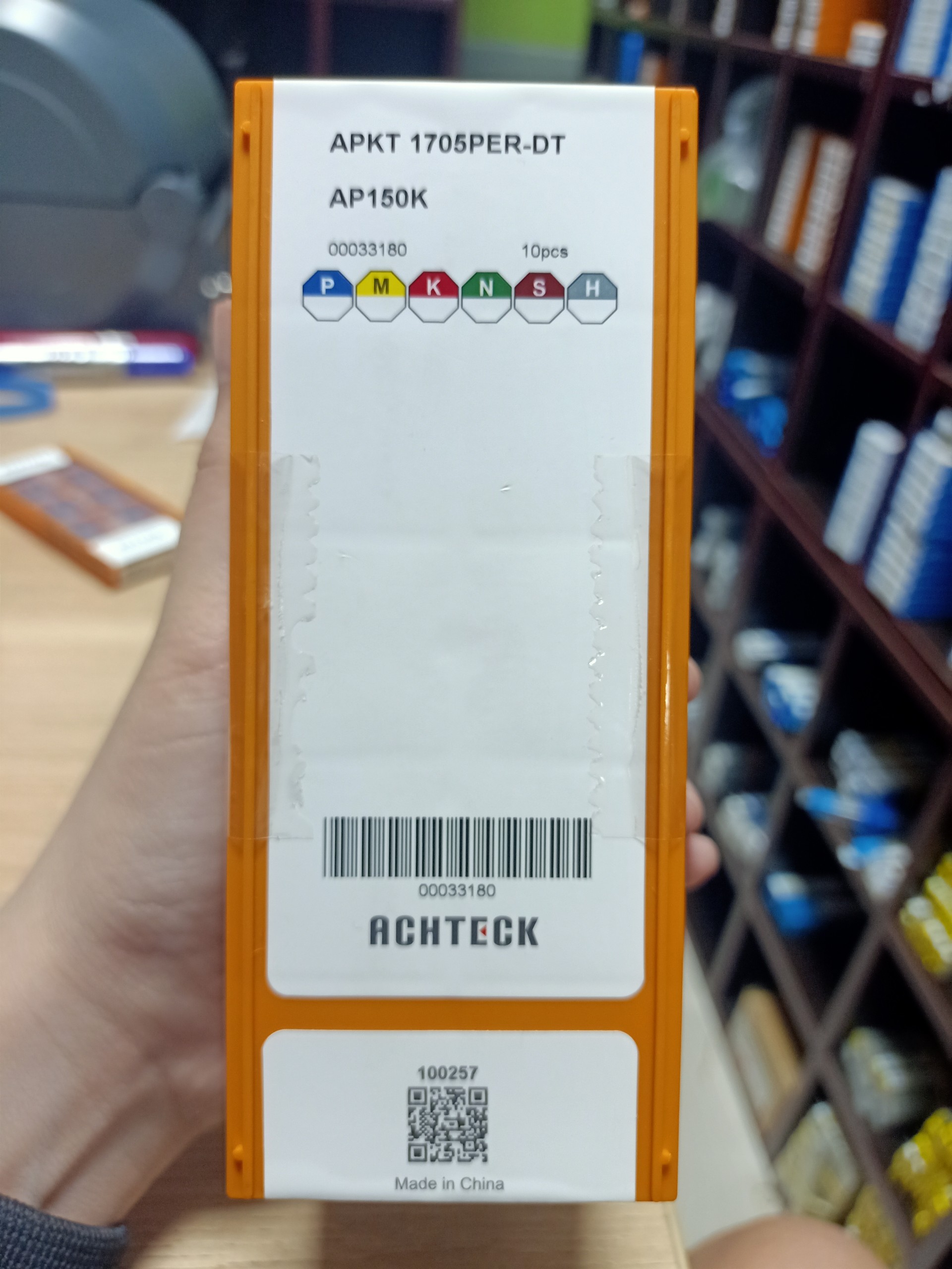 Mũi dao tiện APKT 1705PER-DT AP150K - 00033180
