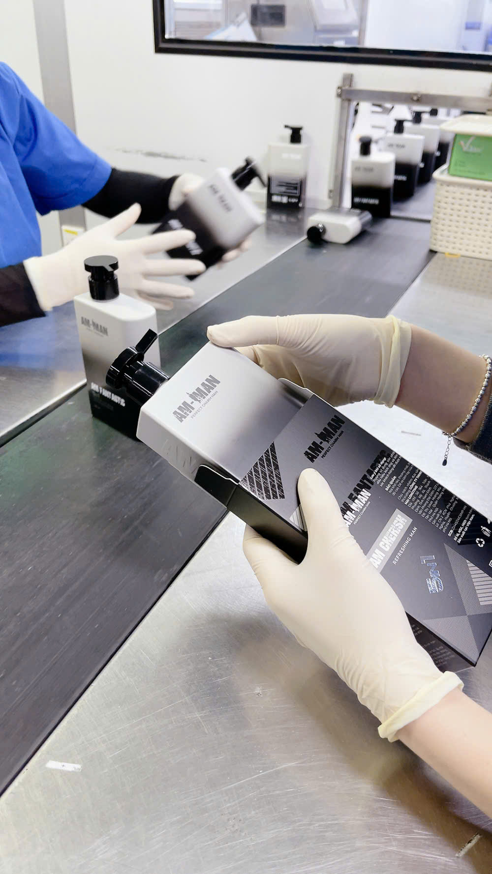 Sữa tắm gội nam hương nước hoa 5 in 1 AM-MAN AM FANTASTIC 365ml