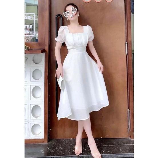 Đầm trắng cổ vuông tay phồng xếp li ngực Kenny Dress