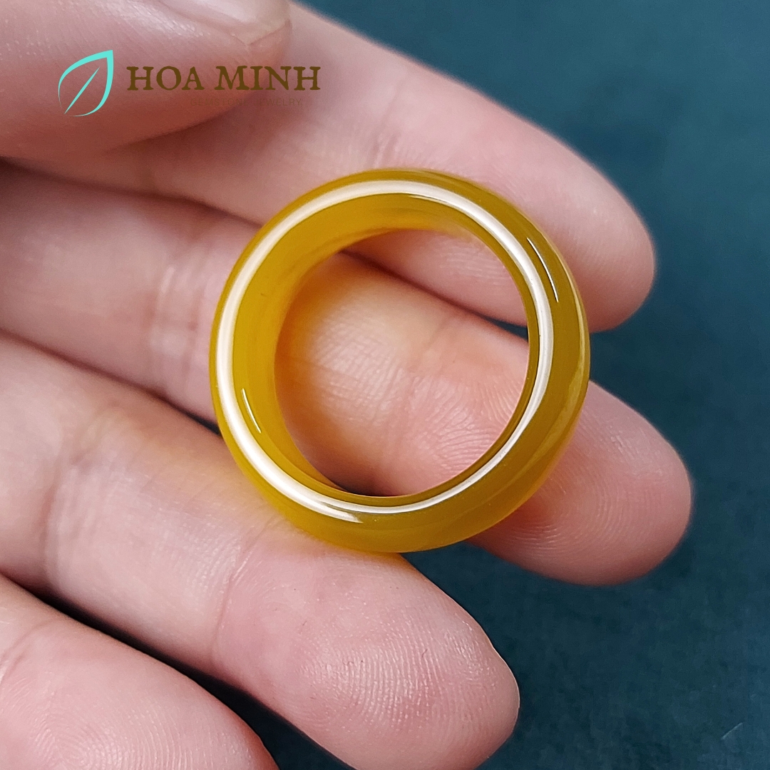 Nhẫn đá Mã Não vàng size lớn đường kính 19mm dày nhẫn 8.3 li phong cách nhẫn nam đĩnh đạc