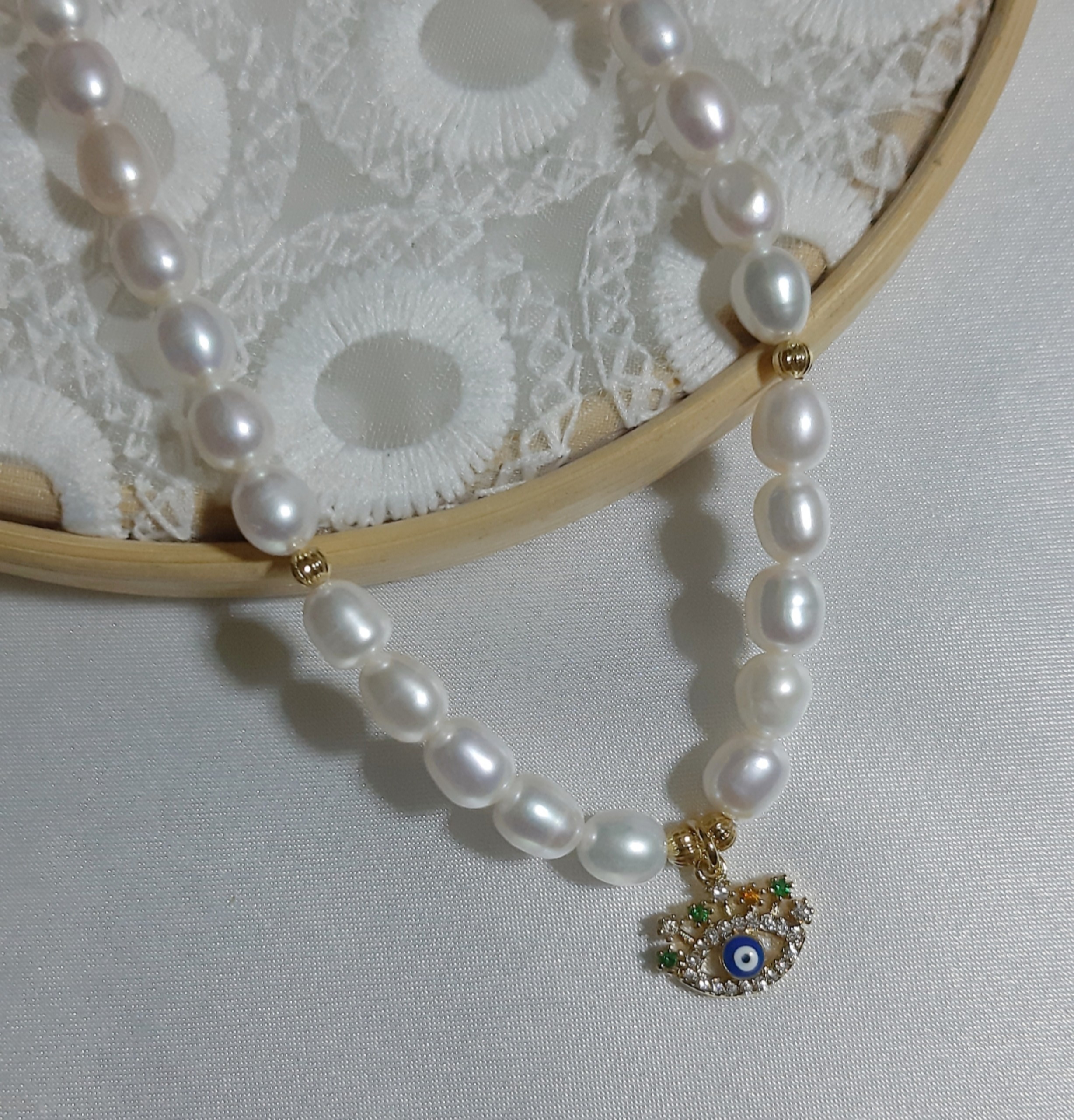 Vòng cổ handmade VIVIAN hạt trai 5-6mm phối charm khảm Zirconia mạ 18k
