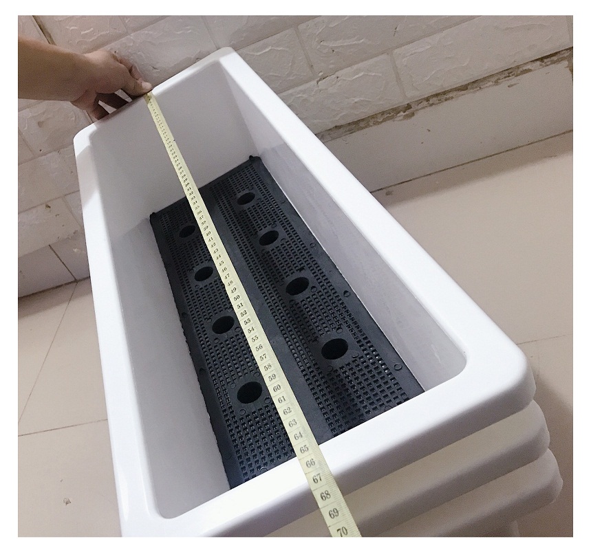 Combo 3 Giỏ Sắt Treo Chậu Hoa Ban Công Hình Chữ Nhật KT 64x21x18Cm - Màu Trắng +3 Chậu/ Khay/ Máng Nhựa Trồng Rau, Trồng Hoa, Cây Cảnh Kích Thước 67X24X19Cm - Màu Trắng