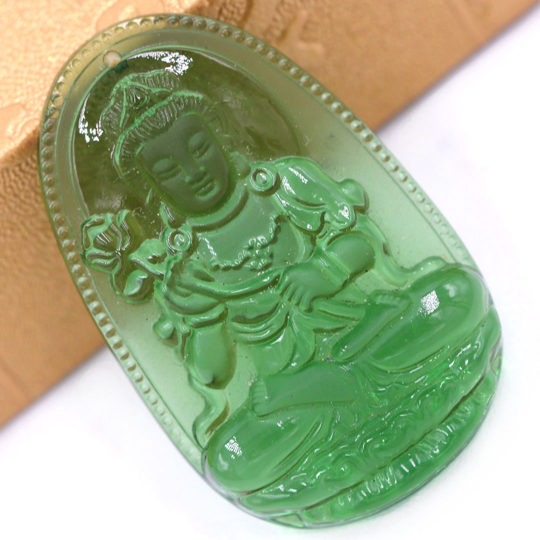 Mặt Phật Đại thế chí thuỷ tinh xanh lá 3.6 cm kèm móc và vòng cổ dây cao su xanh lá, Mặt Phật bản mệnh