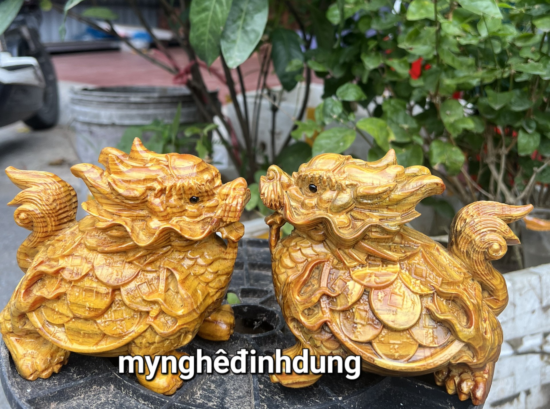 Cặp tượng lòng quy (rùa ) bằng gỗ huyết long đẹp long lanh kt 15x12x10cm