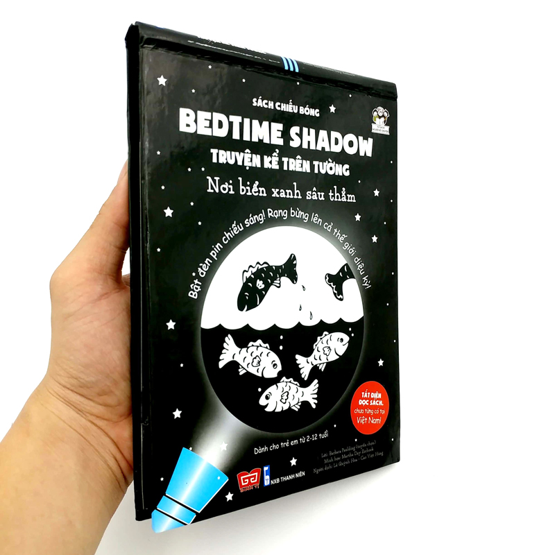 Sách Chiếu Bóng - Bedtime Shadow - Truyện Kể Trên Tường - Nơi Biển Xanh Sâu Thẳm