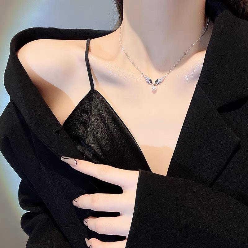 Dây chuyền vòng cổ nữ đôi cánh thiên thần angel titan không đen đẹp Ring House