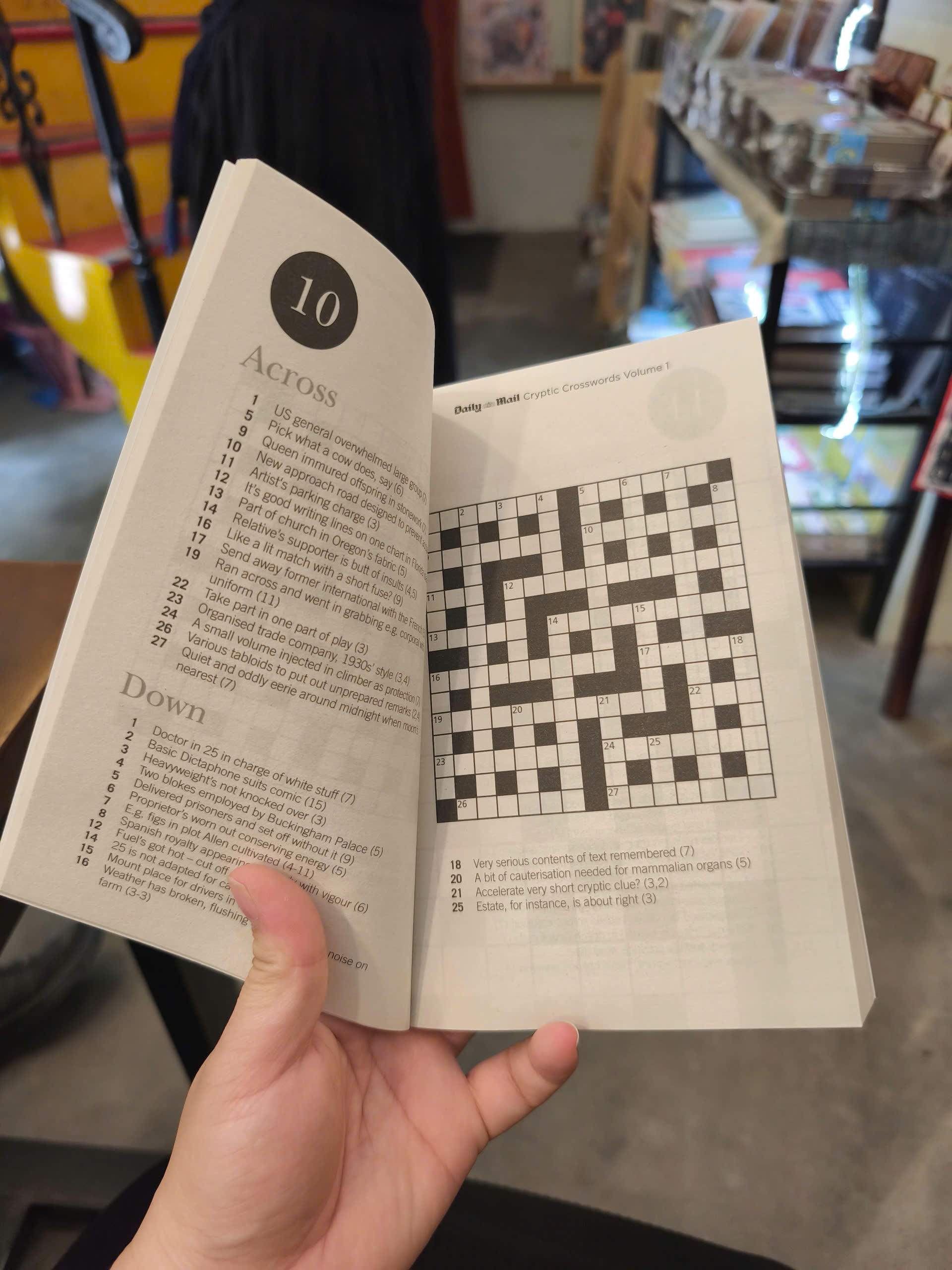 Sách - Cryptic Crosswords 1 | Games / Ngoại văn Nhập khẩu UK / Trò chơi ô chữ giải trí