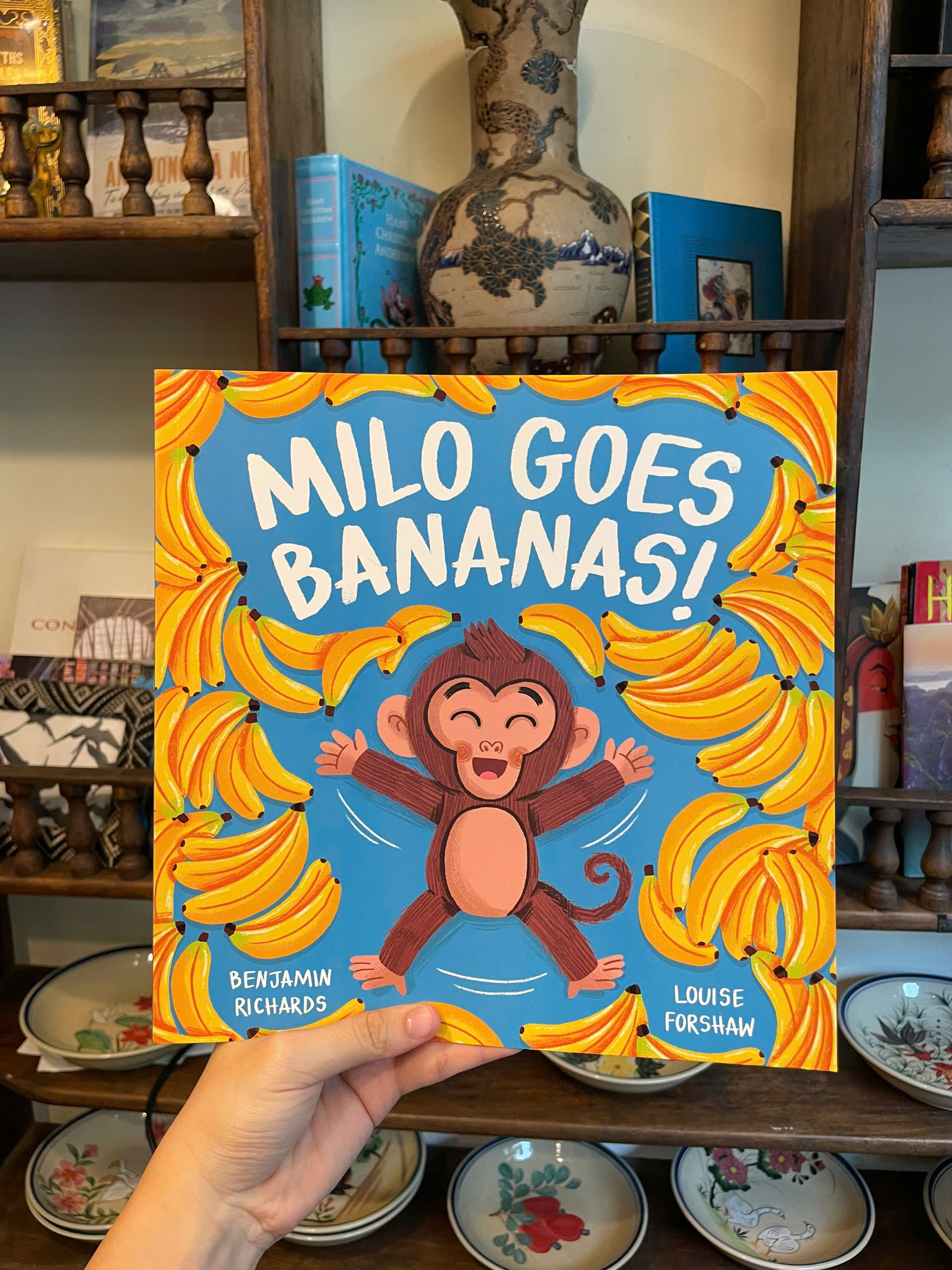 Sách - Milo Goes Bananas Paperback by Benjamin Richards - Children Picture Story book in English