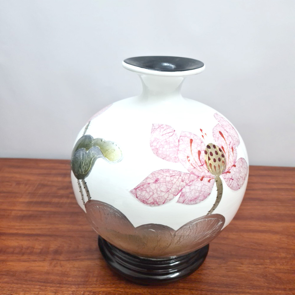 Bình Hút Lộc Gốm Sứ Sơn Mài Trắng Khảm Hoa Sen - 30cm - Maxi