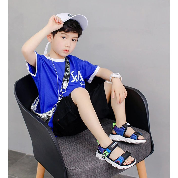 Dép quai hậu cho bé trai thiết kế đế siêu mềm theo phong cách Hàn Quốc mã C2003