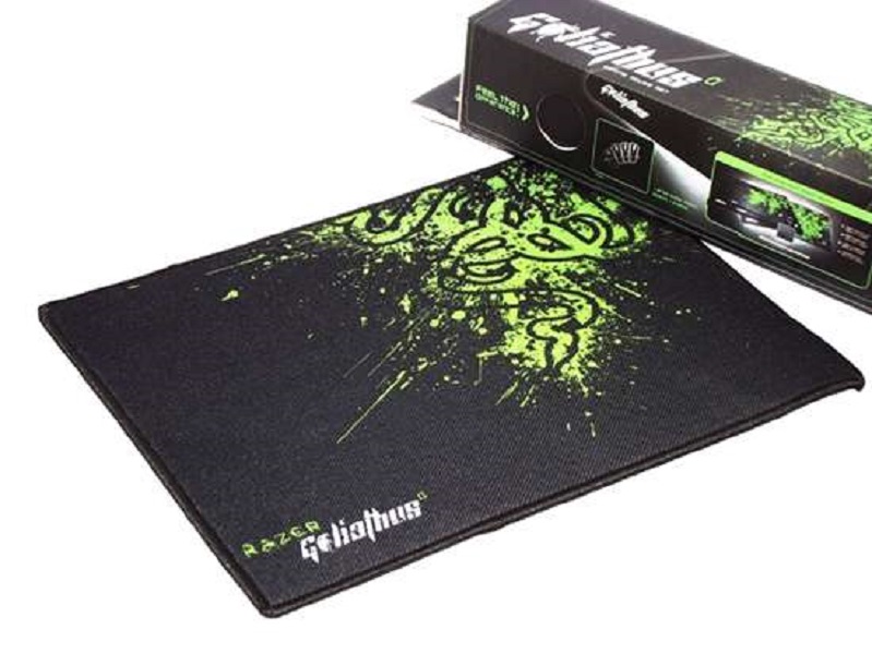 Miếng Lót Chuột Chơi Game Razer - Nơi Game Thủ Thể Hiện Đẳng Cấp (Kích Cỡ : 24,5 x 32 Cm)