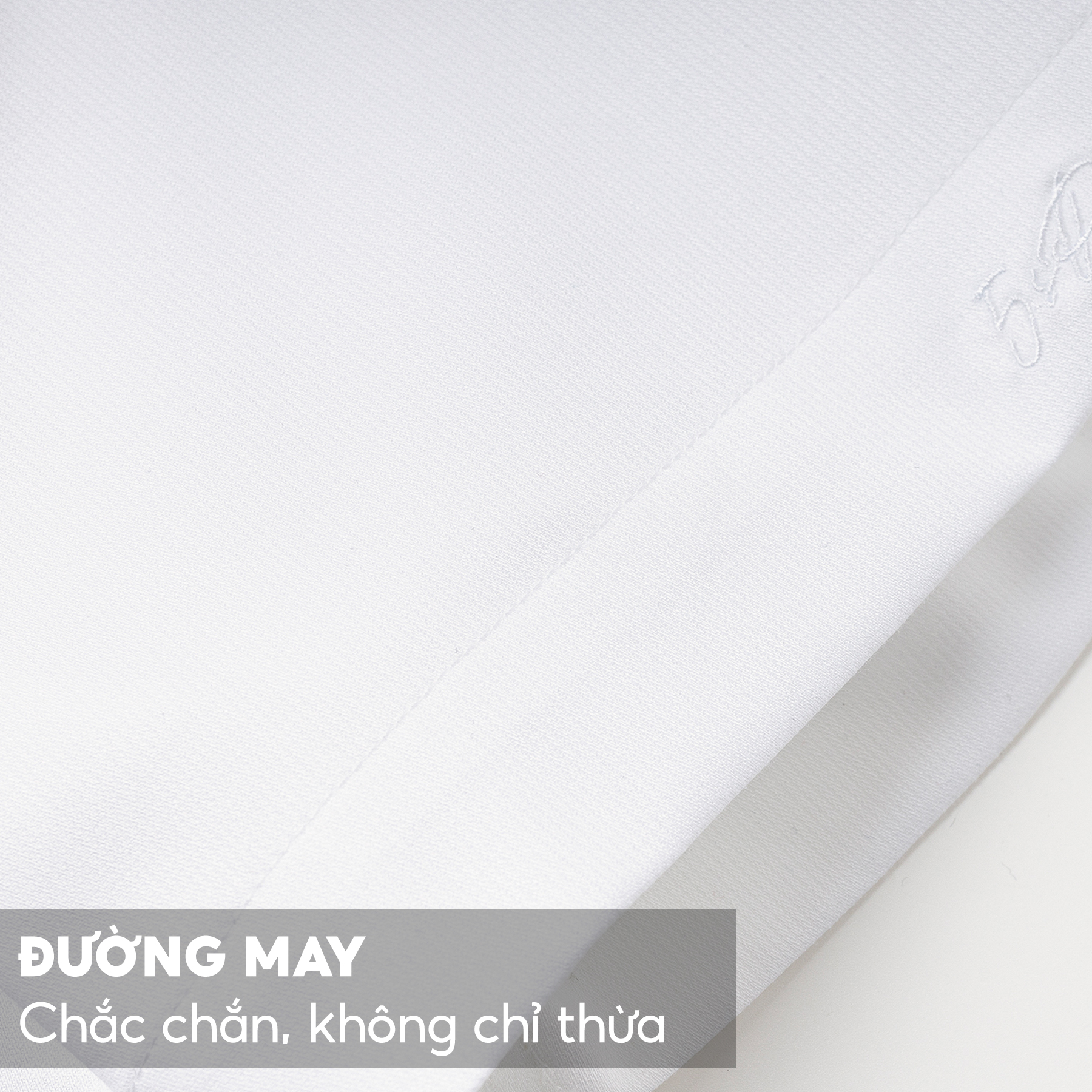 Áo Sơ Mi Nam Ngắn Tay Màu Trắng Trơn Basic, Mềm, Mát, Thiết Kế Tinh Tế, Sang Trọng, Lịch Lãm (SMC23031)