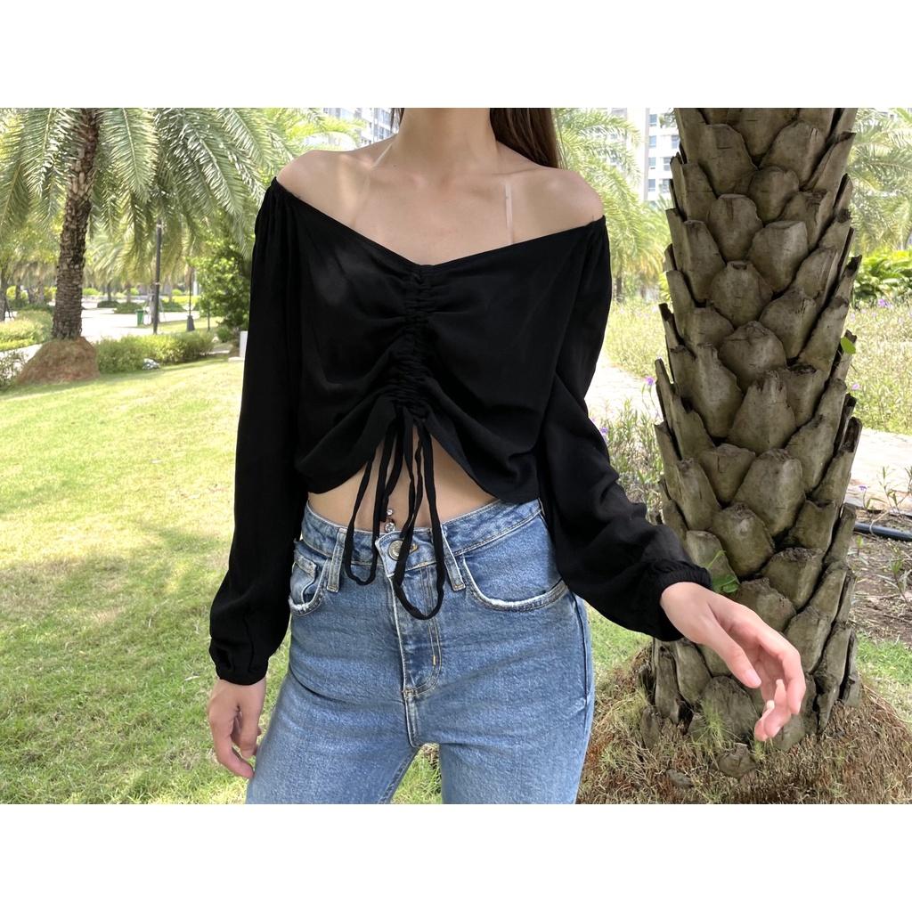 Áo CropTop, Dài Tay, Cách Điệu Trễ Vai, Nhún Trước Ngực, Màu Đen - Lovadova 21B01C003