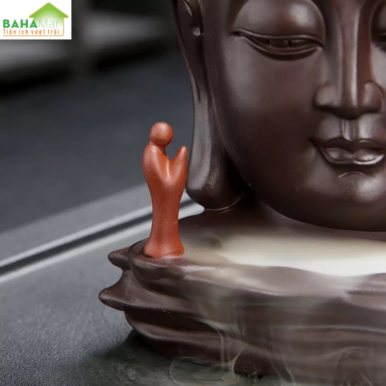 LƯ HƯƠNG THÁC KHÓI TRẦM HƯƠNG CHẢY NGƯỢC PHẬT TỔ NÓI "BAHAMAR" với thiết kế chảy dài đổ khói hơi nước tạo nên sự bí ẩn khí quyển.